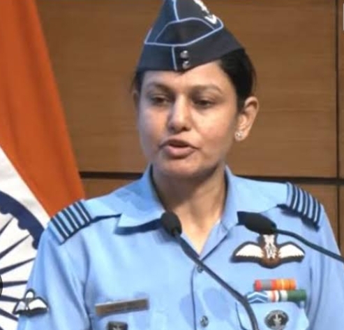 Vyomika Singh biography